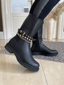 Marco Tozzi Boot with Pearl Belt and Chain Detail - Black 2-25487-29