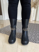 Marco Tozzi Boot with Pearl Belt and Chain Detail - Black 2-25487-29