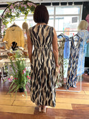 Magic Bay Leaf Print Maxi Dress - Black