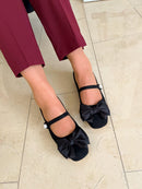 Una Healy “Elvura” Vinyl Bow - Black Pump