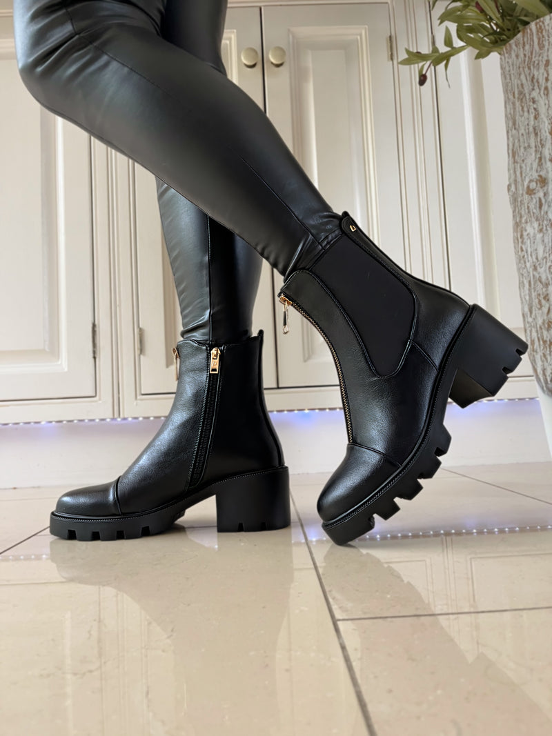 Una Healy 'I’m Sorry’ Biker Boot - Vinyl Black