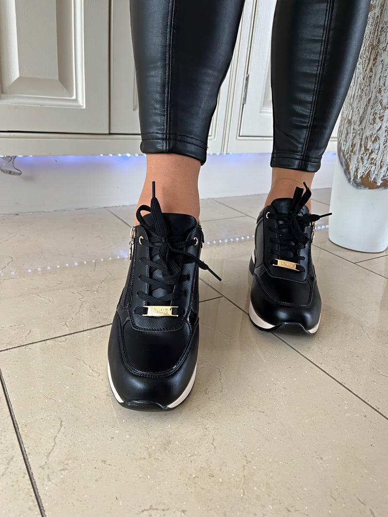 Tommy Bowe Koetsier Wedge Trainer - Stealth Black