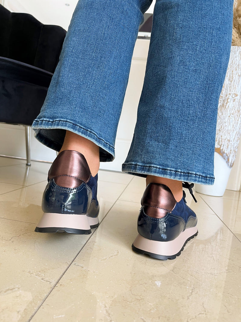 Tommy Bowe Zaal - Admiral Navy Trainer