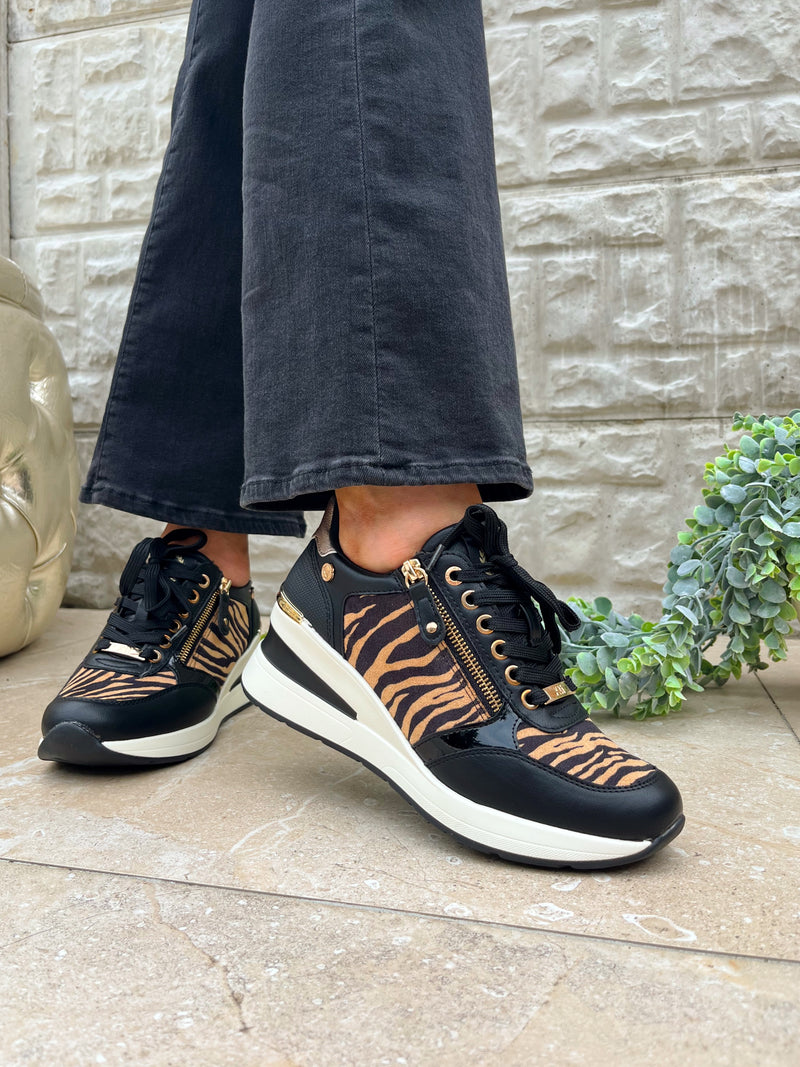 XTI Black & Camel Tiger Print Wedge Trainers 144378