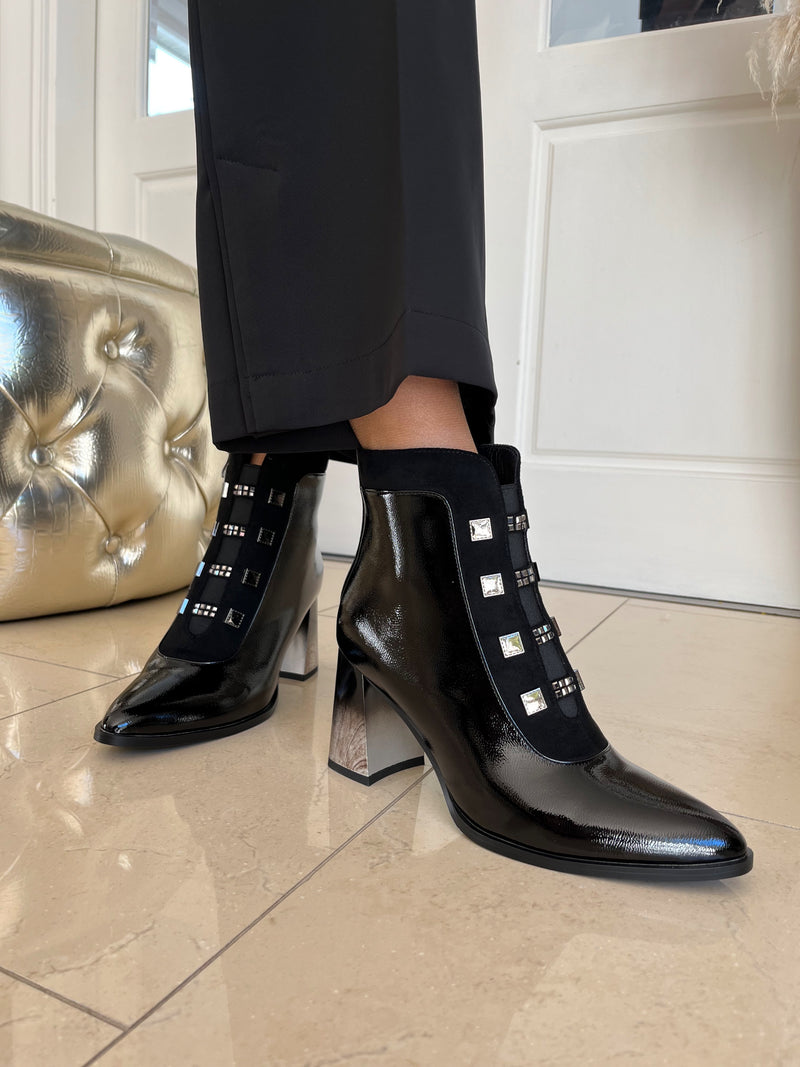 Redz Patent Ankle Boot With Ombré - Black H771