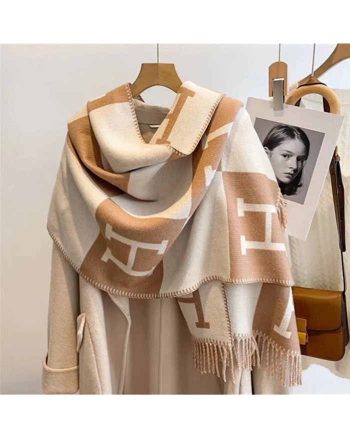Hadley Reversible Shawl - Camel & Cream