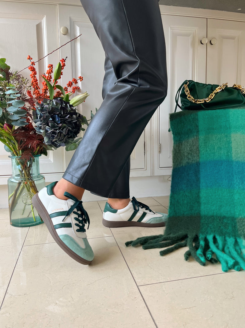 Drilleys "Sixty Four" Forest Cream Trainers