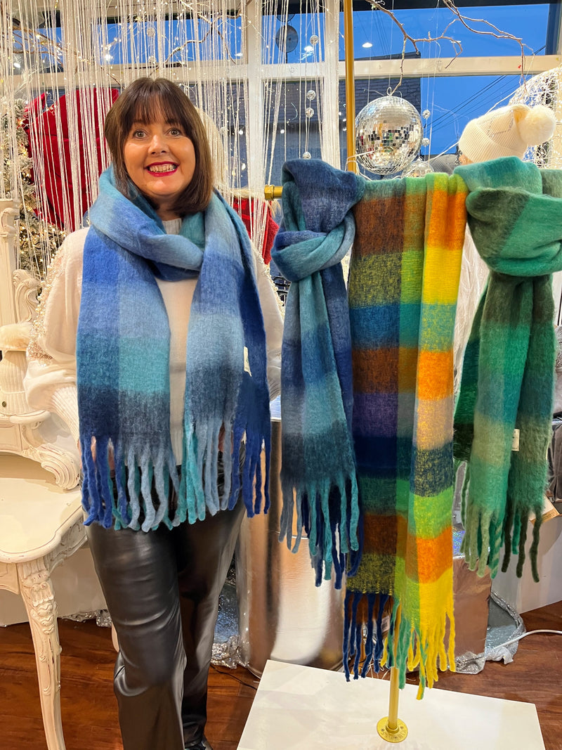 Celtic Ore Chunky Wool Scarf - Mixed Blues