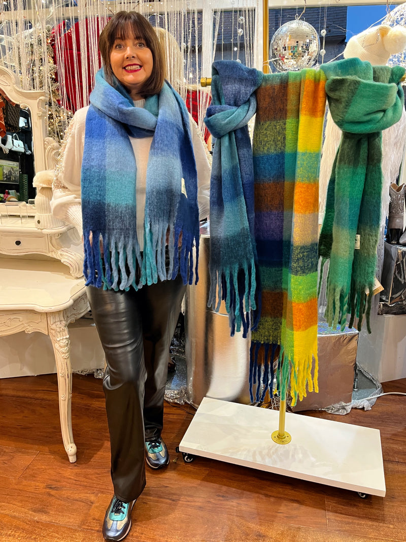 Celtic Ore Chunky Wool Scarf - Mixed Blues