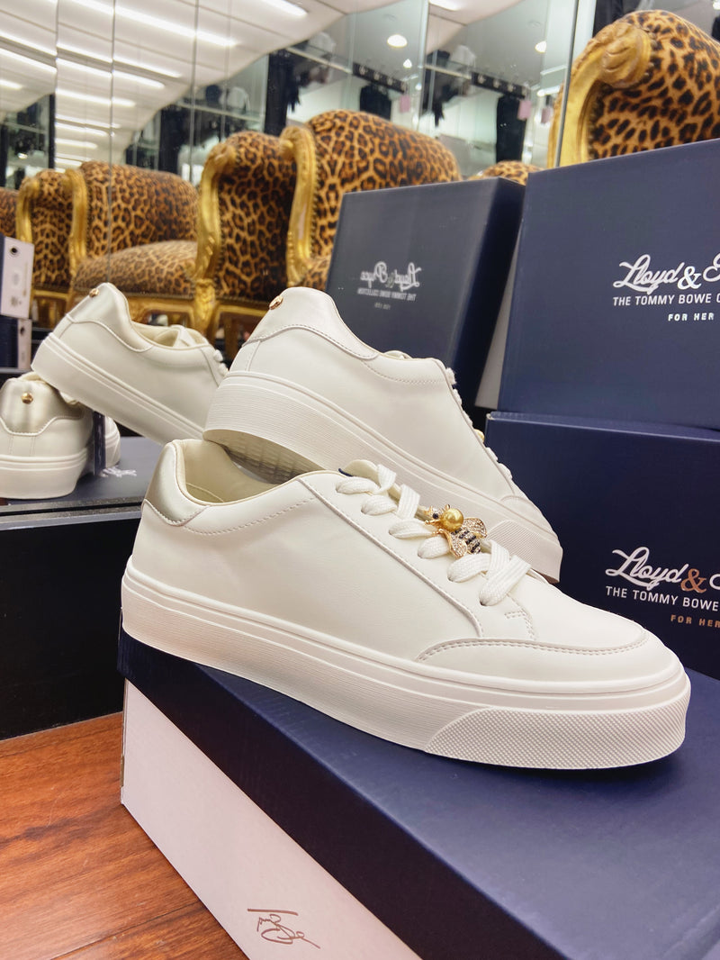 Tommy Bowe "Cheval" Trainer Timeless Bee - Ivory & Platinum