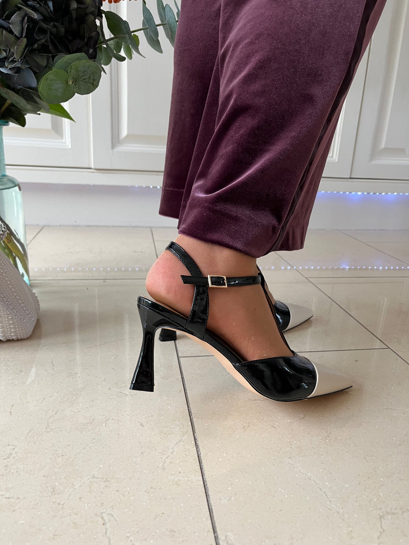 Sorento 'Key Largo' Black T-Bar Stiletto