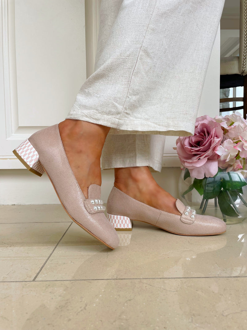 Dancing Matilda "Rubor Perla" Pearl Loafer - Rose Beige