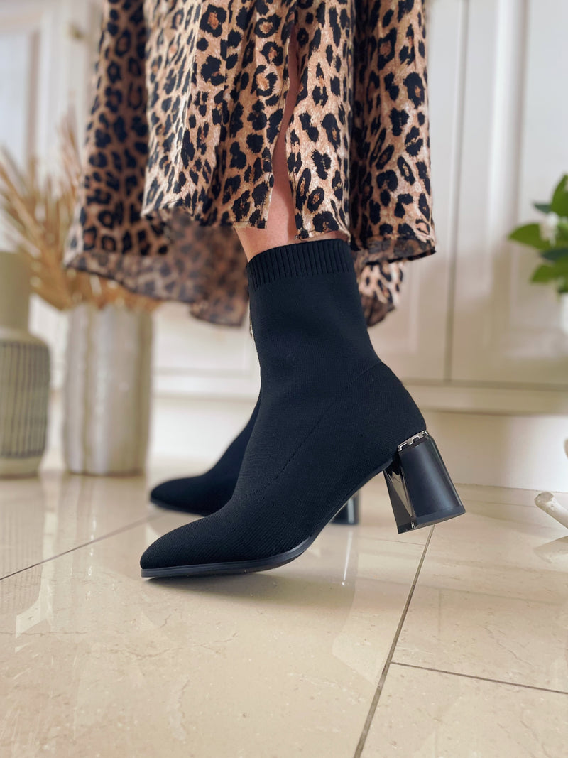 Redz Black Ankle Sock Boot D4922