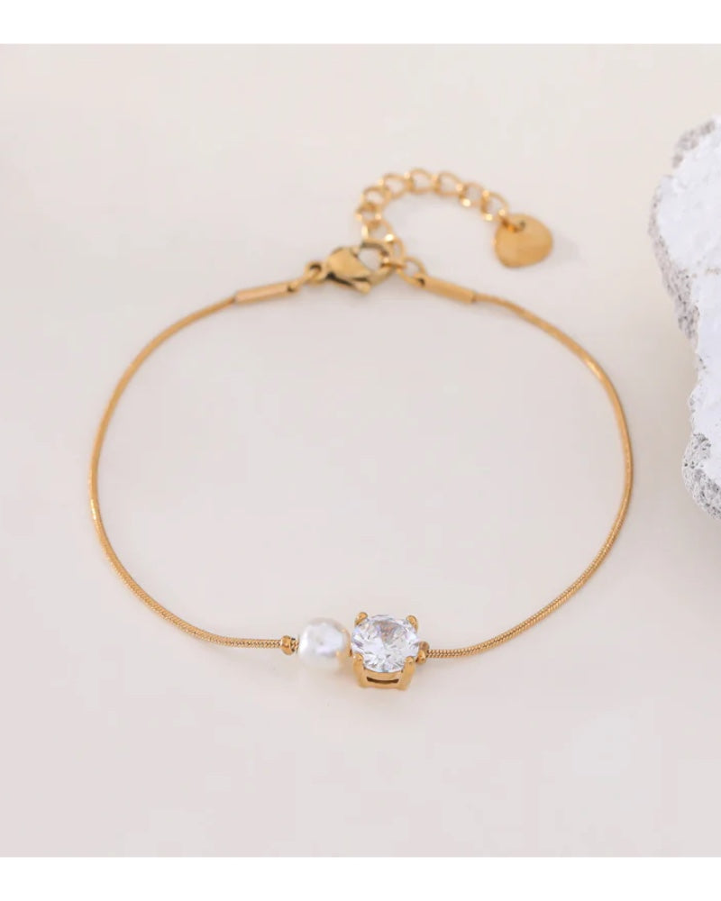 Niki Crystal & Pearl Bracelet