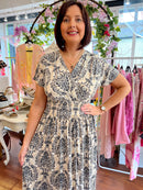 Magic Cap Sleeve Leaf Print Maxi Dress - Black