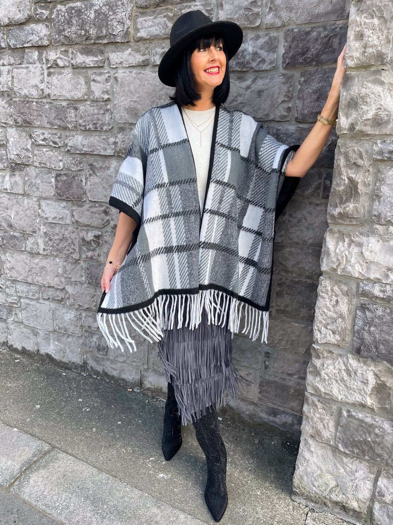 Kadence Tartan Tassel Shawl - Black & Grey