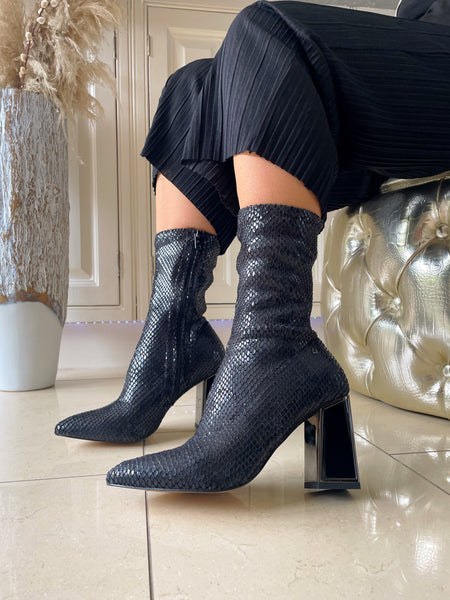 Una Healy 'When I Fall in Love' Vinyl Hex Boot