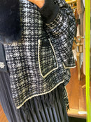 Isabel Cape Shawl With Pockets - Black