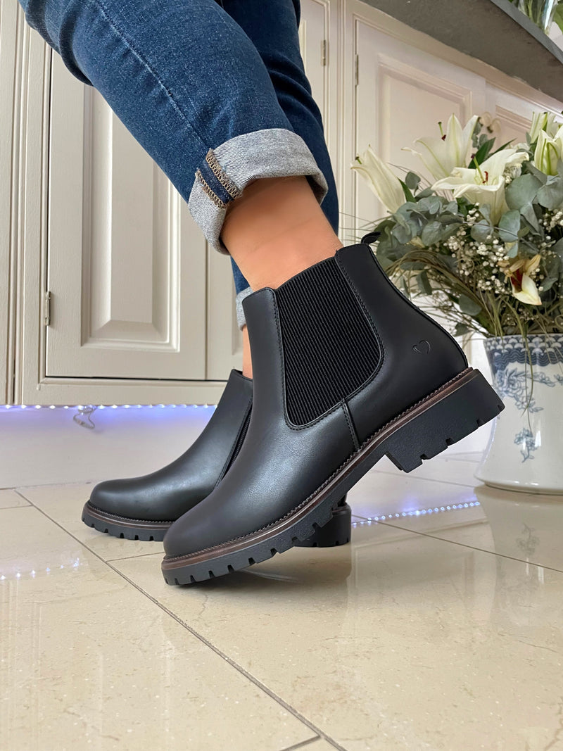 Heavenly Feet "Angelina/Dawlish" Chelsea Boot - Black