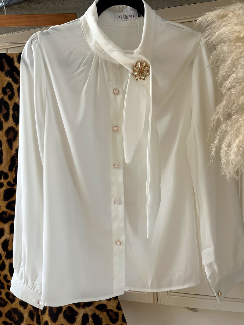 Elish Brooch Tie Shirt - White