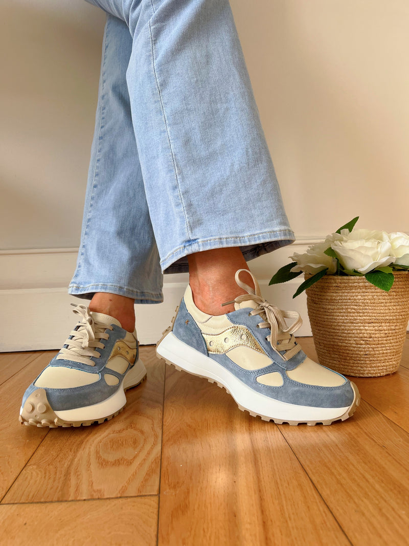 Kate Appleby "Trecastell" Raindrop Trainer - Cream & Blue