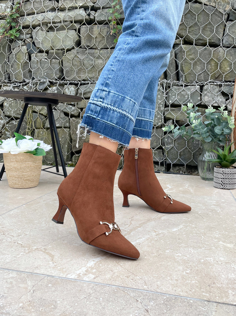 Marco tozzi cognac boots best sale