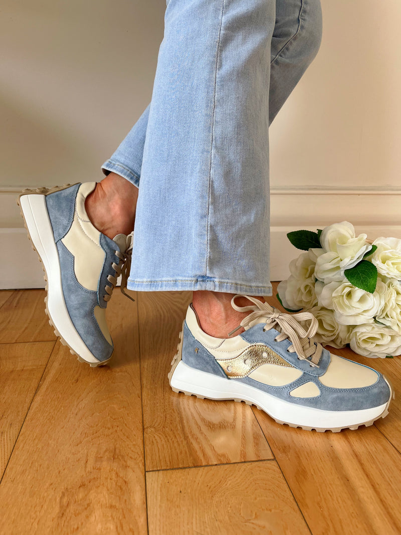 Kate Appleby "Trecastell" Raindrop Trainer - Cream & Blue