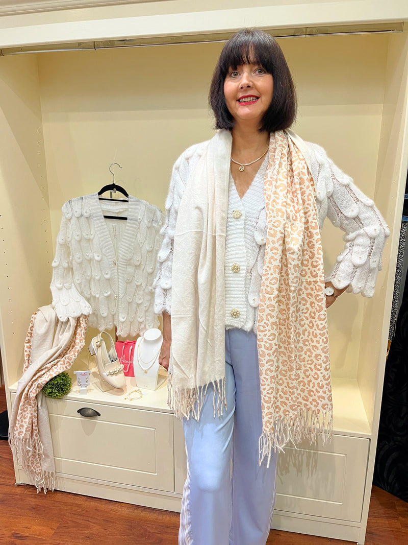 Lily Reversible Leopard Shawl - Off White & Gold