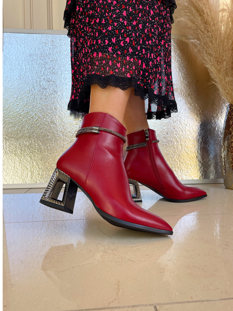 Redz Cut-Out Heel Ankle Boot - Red D4092