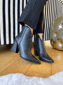 Marco Tozzi Matte V-Cut Boot -  Black 2-25361-41 001