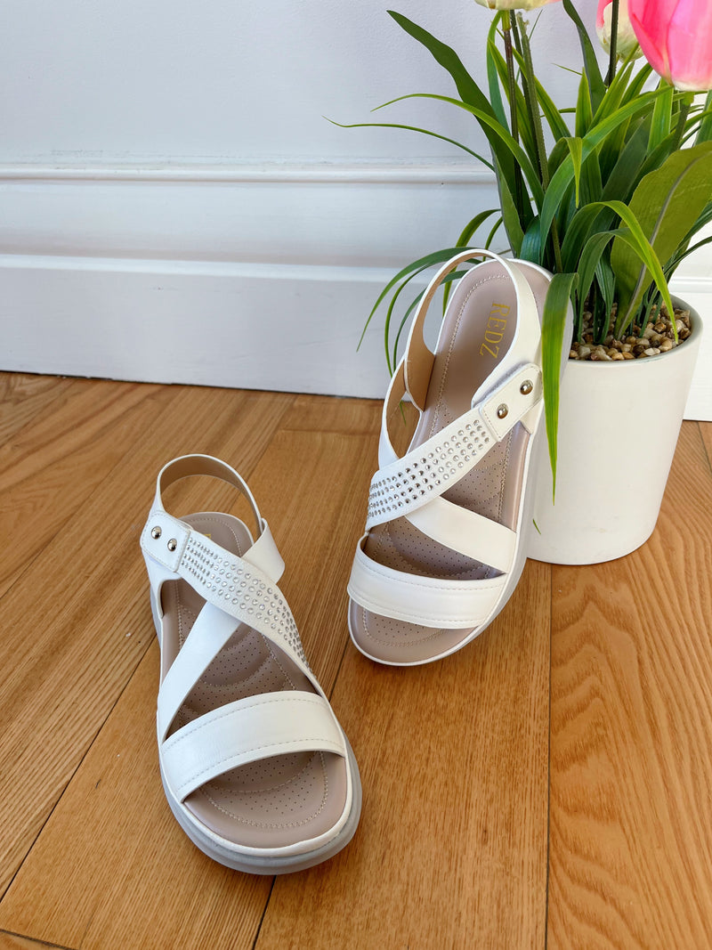 Redz Wedge Sandal - White 161-16A