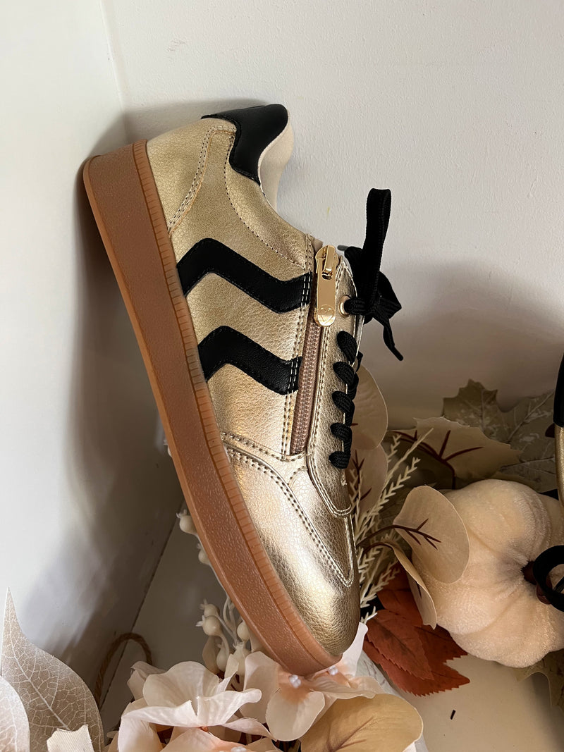 Marco Tozzi Trainers Gold & Black 2-23739-44 943