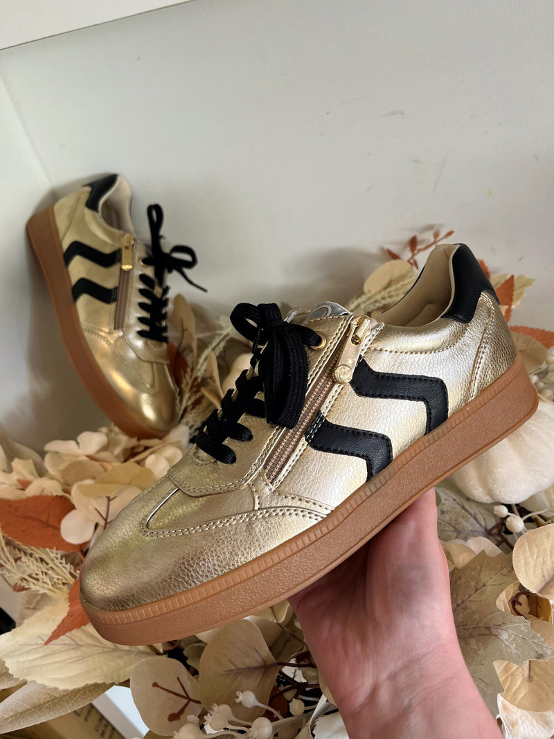 Marco Tozzi Trainers Gold & Black 2-23739-44 943