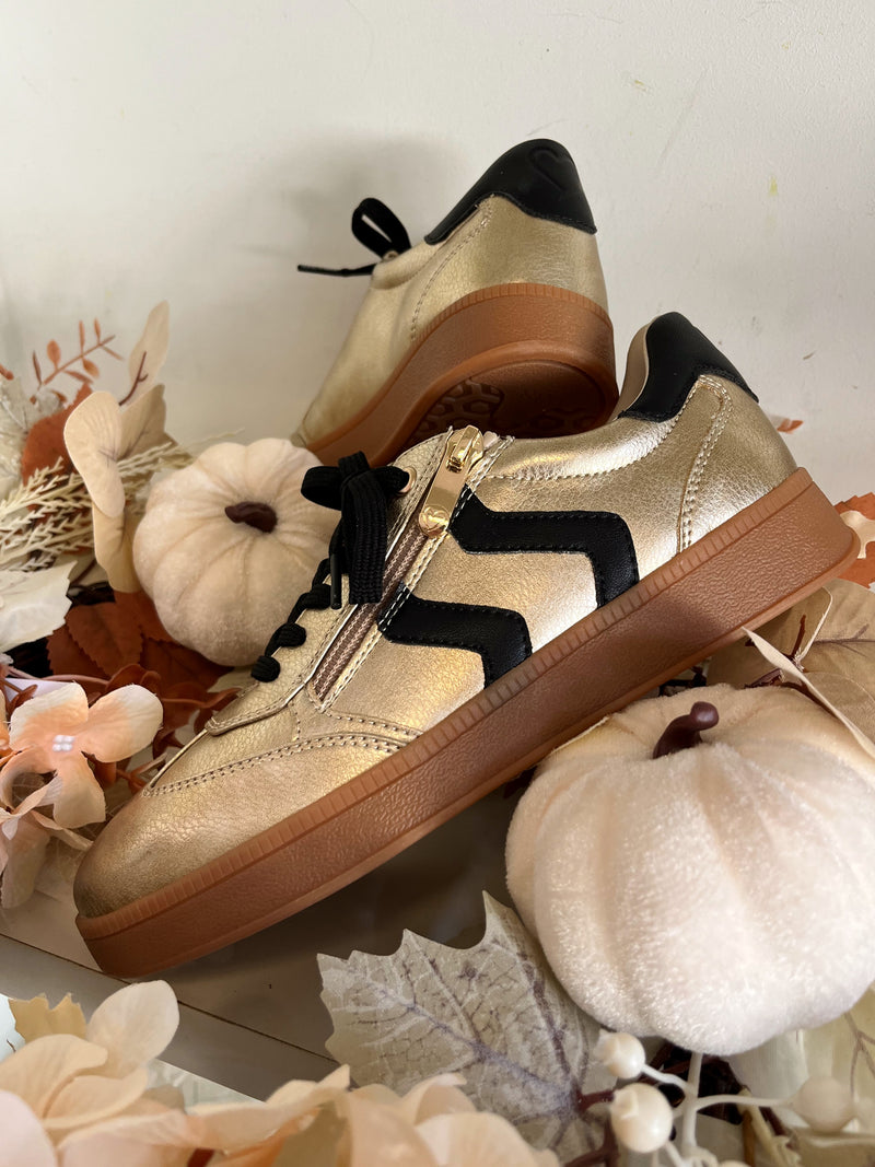 Marco Tozzi Trainers Gold & Black 2-23739-44 943