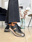 Tommy Bowe Saiki Metallic Cabernet Trainer - Black, Pewter & Maroon