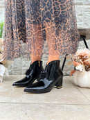 Kate Appleby 'Barmouth' V-Cut Patent Boot -Schwarz Tassle