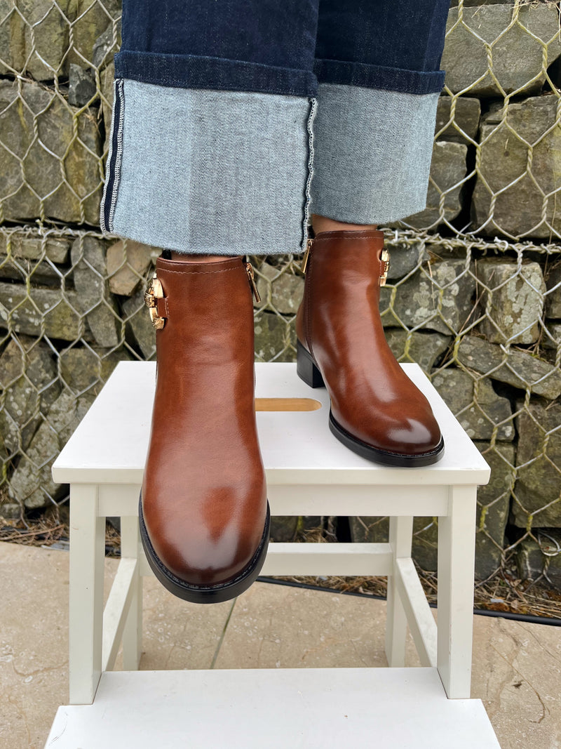 Patrizio Italiano 'Imperia' Carmello Ankle Boot Tan
