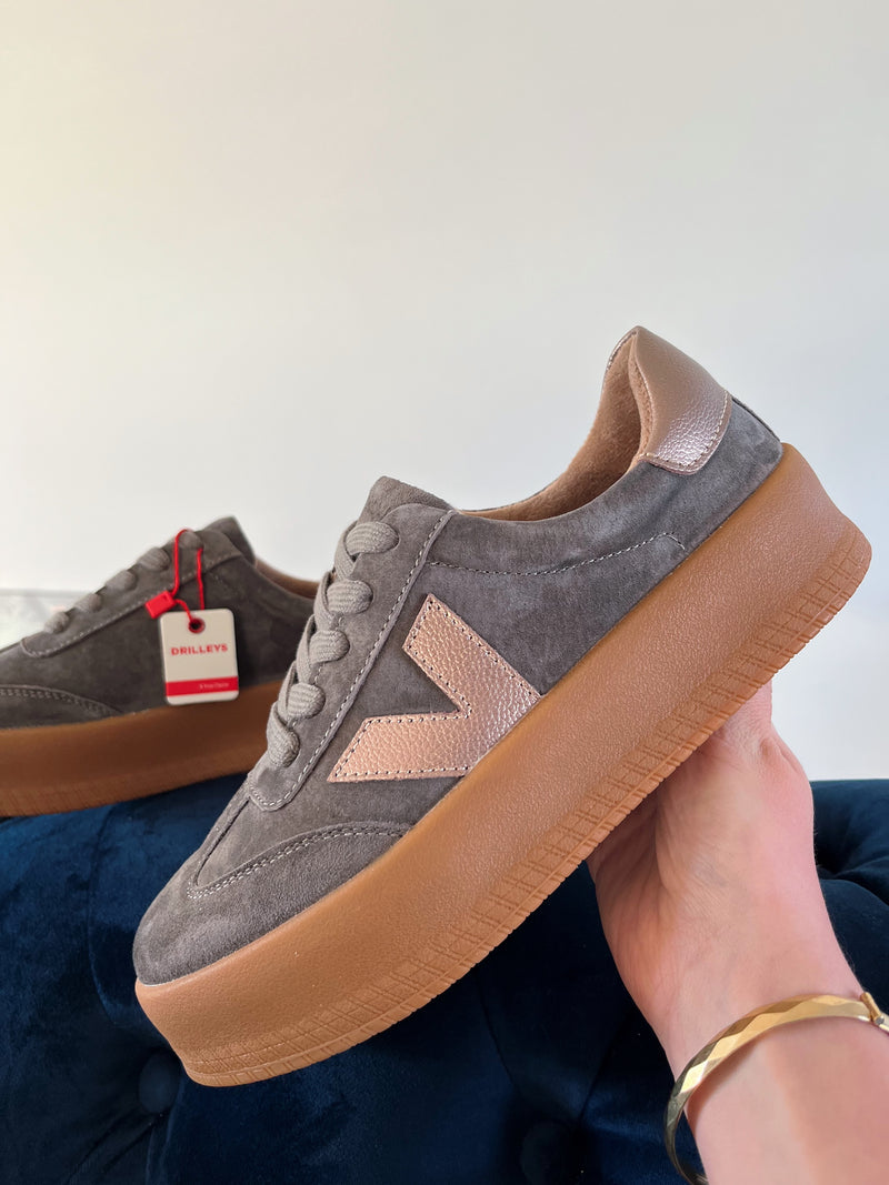 Drilleys "Eighty Four Tornado Gold" Platform Trainers - Charcoal & Gold