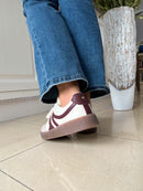 Una Healy 'Sweet Smile' Cranberry Trainer