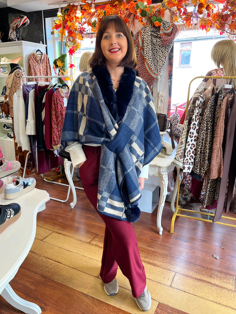 Eileen Tartan Cape - Navy