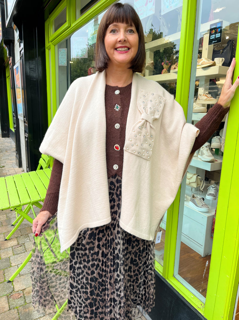 Elizabeth Bow Pearl & Diamante Cape - Cream