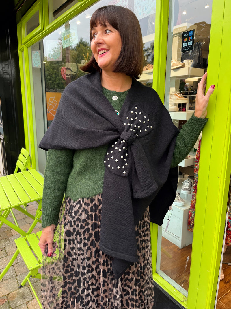 Elizabeth Bow Pearl & Diamante Cape - Black