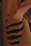 Juna Shawl With Pockets - Brown With Black