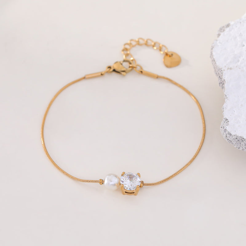 Niki Crystal & Pearl Bracelet