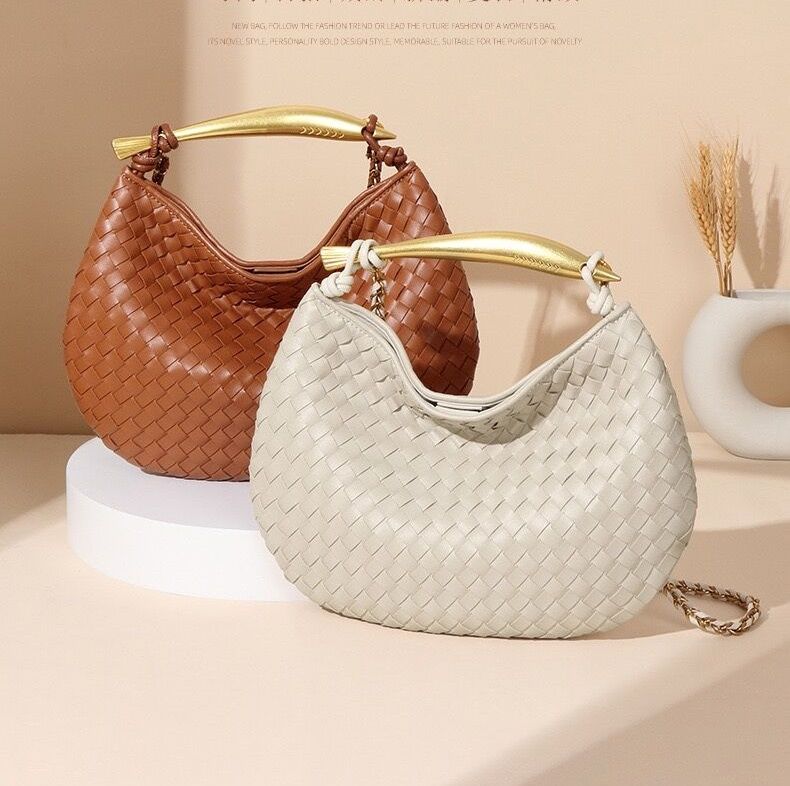 Uma Woven Gold Handle Bag - Cream