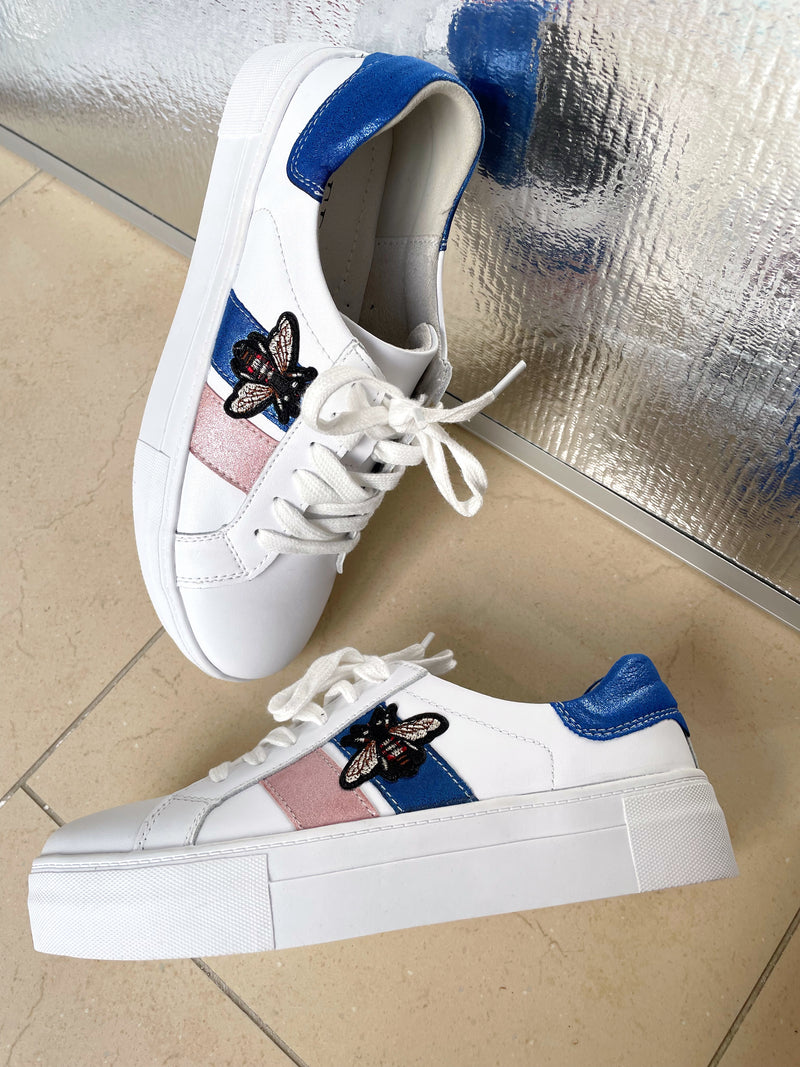 Redz Leather White Trainer With Blue & Pink Stripe T8-100