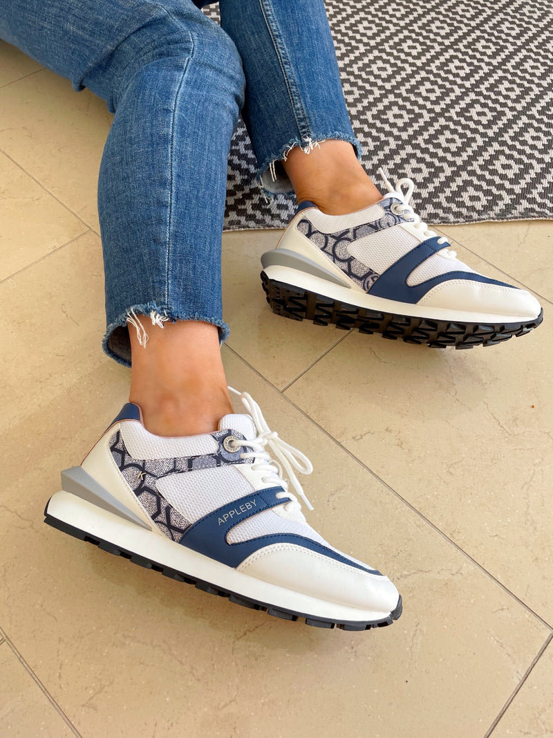 Kate Appleby "Pitlochry" Trainers - Navy