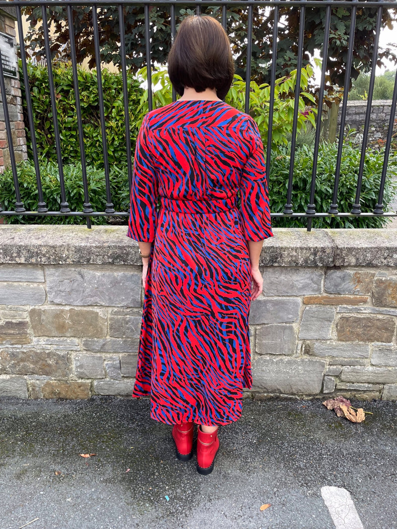 Kinsley Animal Printed Belted Dress - Red & Blue